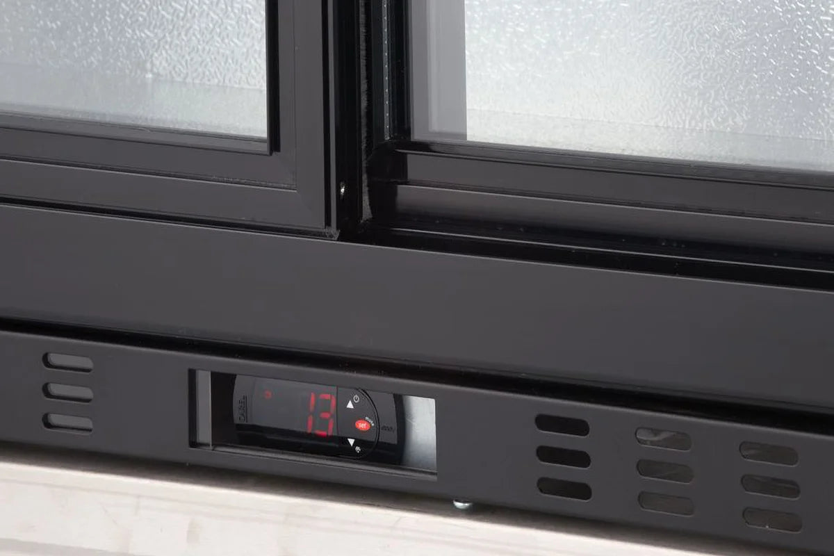 Armoire à boissons ECO 230 noire avec portes coulissantes, éclairage LED, encastrable sous plan de travail