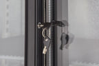 Armoire à boissons ECO 230 noire avec portes coulissantes, éclairage LED, encastrable sous plan de travail