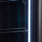 Armoire à boissons GKS-160 Slim, 160 litres de volume de refroidissement, éclairage intérieur, noire