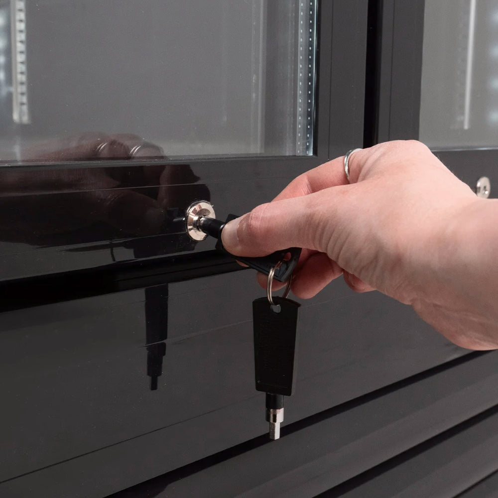 Armoire à boissons ECO 630 avec fronton lumineux et portes battantes