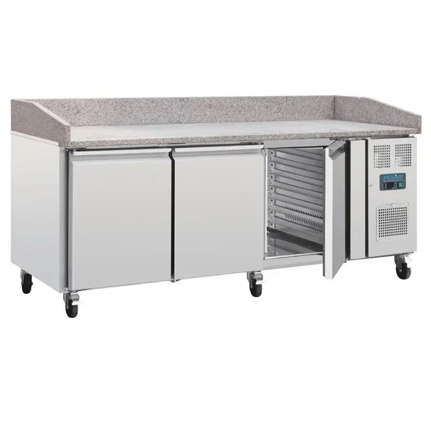 Table à pizza Polar U-Series 3 portes avec plan de travail en granit 634 litres sur roulettes