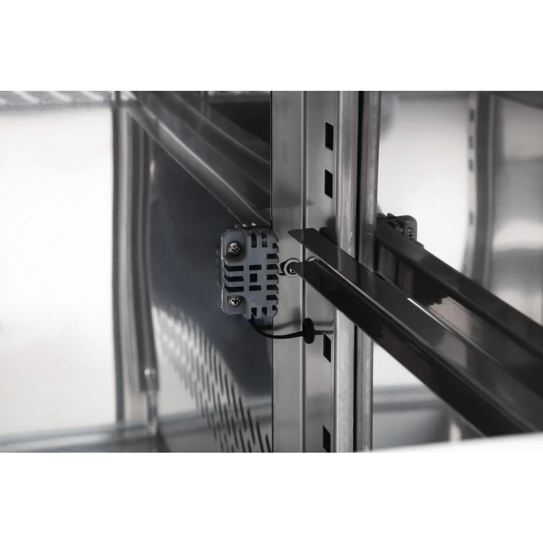 Table réfrigérée Polar Série U 3 portes 417 litres sur roulettes