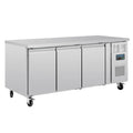 Table réfrigérée pâtissière Polar Série U EN 60 x 40 (600 x 400 mm) 3 portes 634 litres sur roulettes