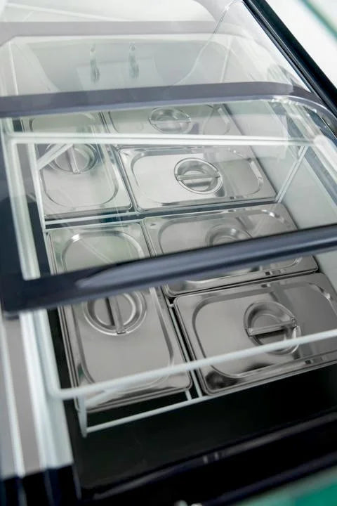 Vitrine à glace avec couvercle coulissant en verre – 6 x 5 L – 273 L – noire