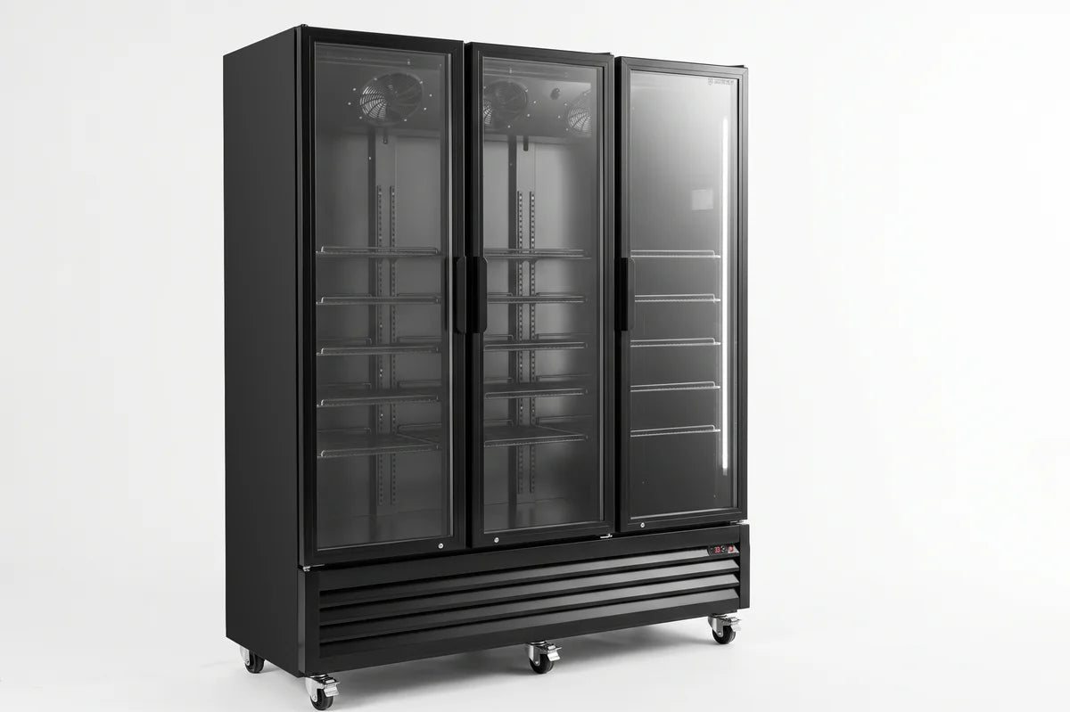 Armoire à boissons ECO 1500 avec portes battantes, noire