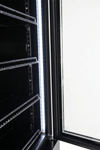 Armoire à boissons ECO 1500 avec portes battantes, noire