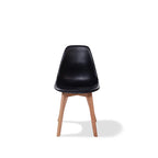 Feros Keeve chaise empilable noire sans accoudoirs, structure en bois de bouleau et assise en plastique, 470 x 530 x 830 mm