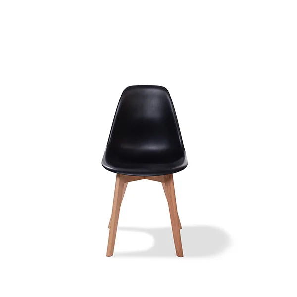 Feros Keeve chaise empilable noire sans accoudoirs, structure en bois de bouleau et assise en plastique, 470 x 530 x 830 mm