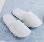 Chaussons en éponge - bride fermée