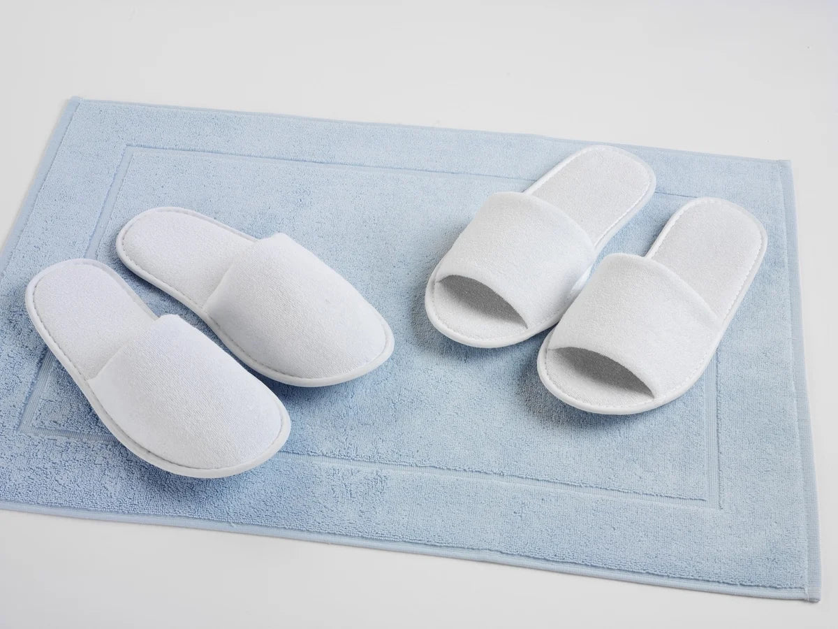 Chaussons en éponge - bride fermée