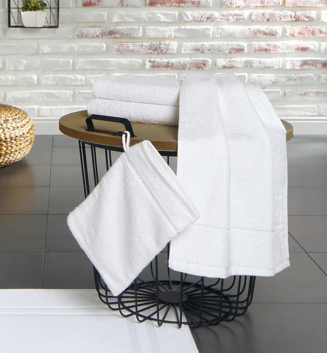Serviette de toilette en tissu éponge foulé City blanc - 50 x 100 cm