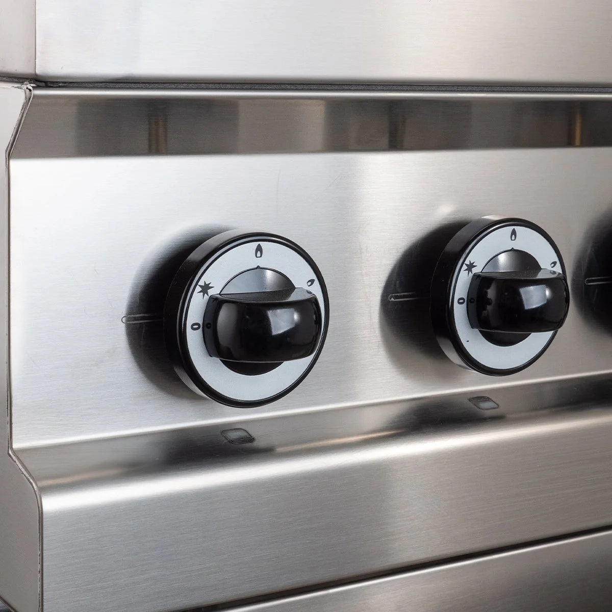 Cuisinière à gaz Série 700 - 70/70 avec four électrique, chaleur tournante - 4 feux - 30,6 kW