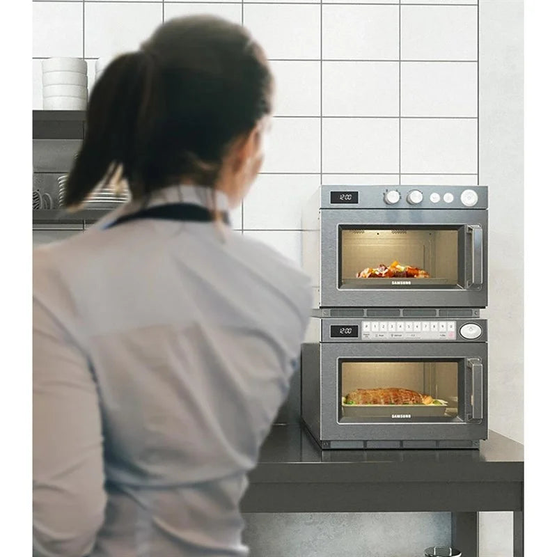Micro-ondes professionnel Samsung 26 Litres 1850W, commande manuelle