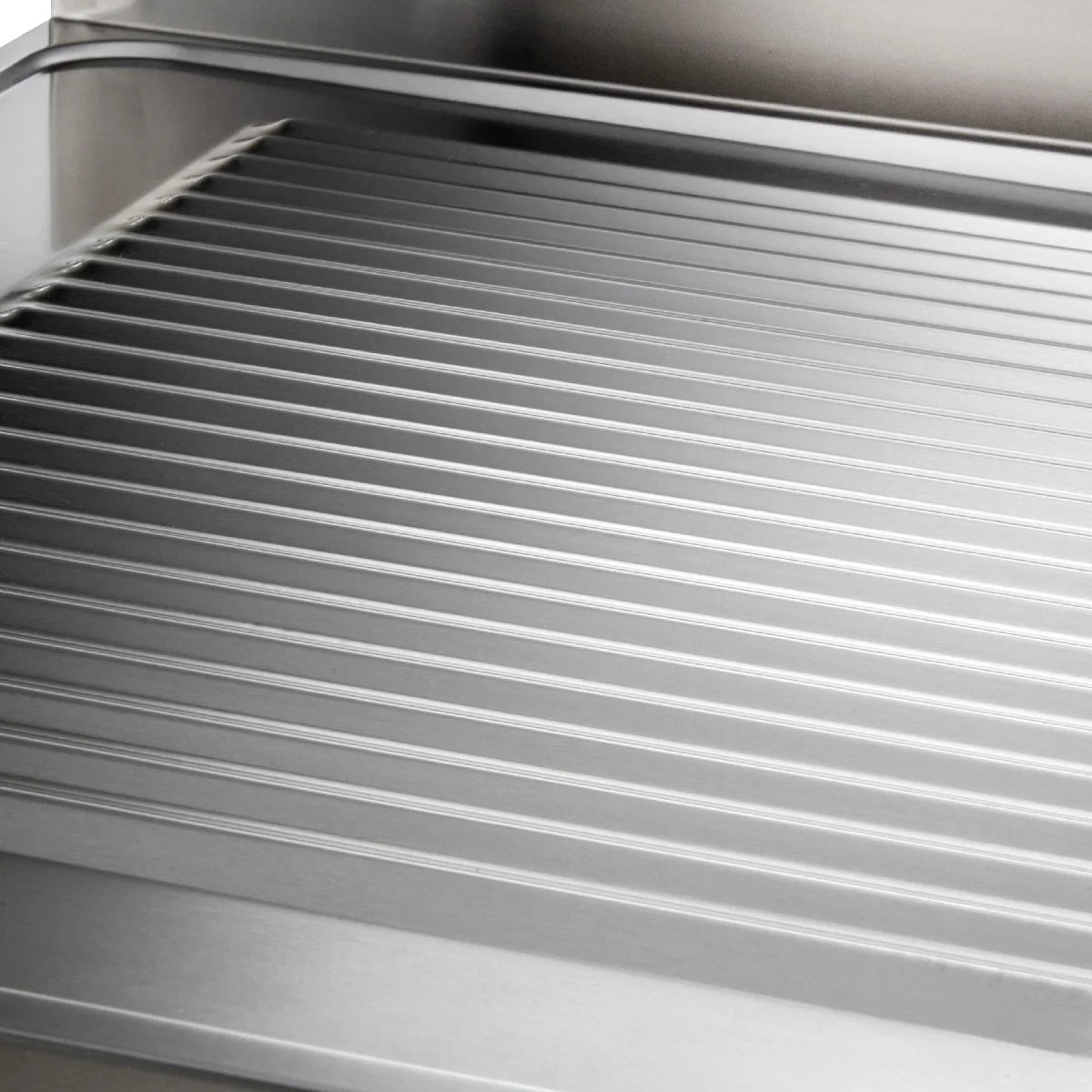 Table de lavage Basic 10x6 avec 1 cuve à droite, dosseret et étagère inférieure