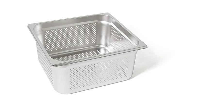 Bac GN Rieber en acier inoxydable GN 2/3 perforé - 150 mm, capacité : 11,8 litres, Mod. 23 154
