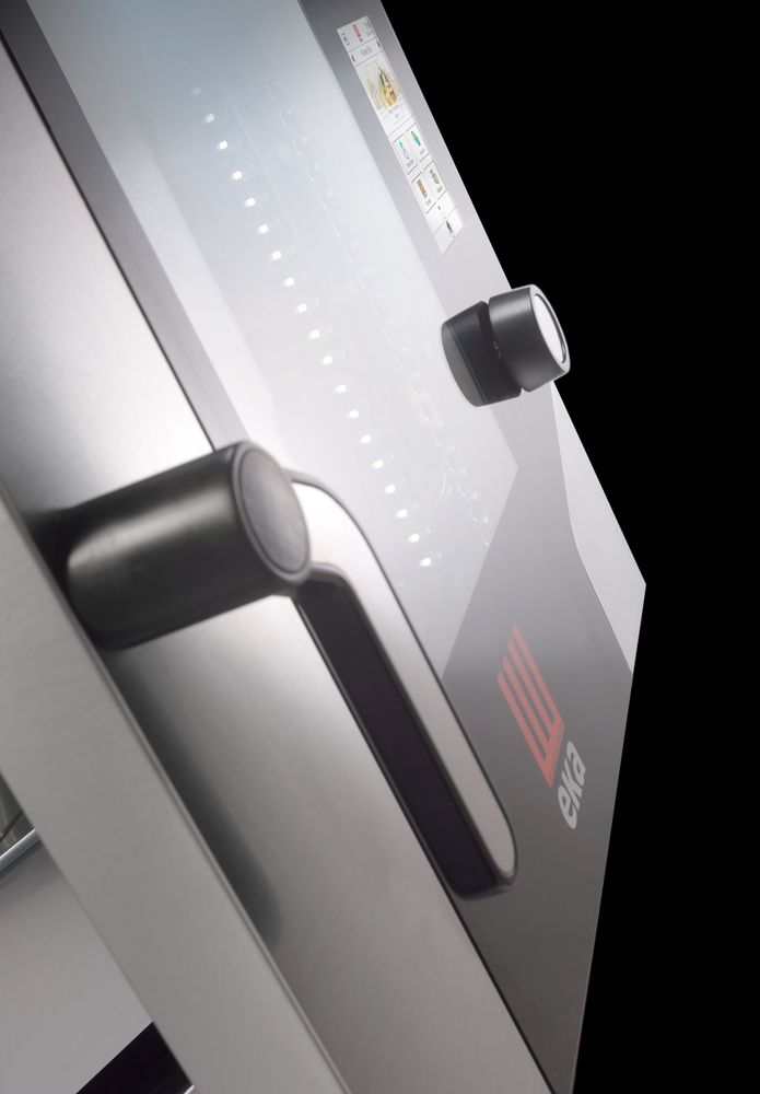 Four combiné compact 6 x GN 2/3 avec cuiseur vapeur et écran tactile