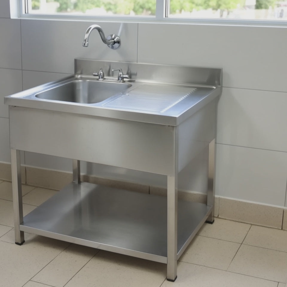 Table de lavage Basic 12x7 avec 1 cuve à gauche, Dosseret et étagère inférieure